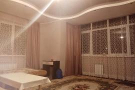 2-к. квартира, 60 м², 2/4 эт.