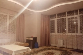 2-к. квартира, 60 м², 2/4 эт.